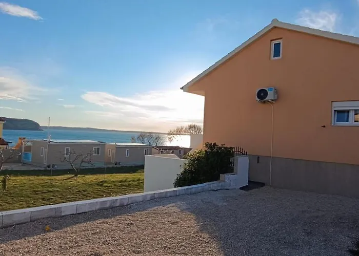 Adriatic Blue Dream Vakantiehuis Ražanac